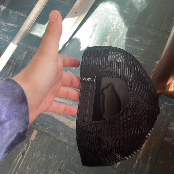 Vans hat - Picture 2 of 3